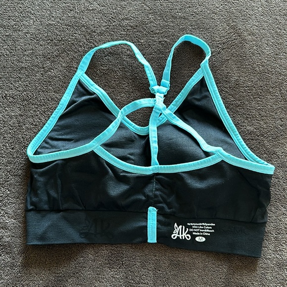 Sport bra - Picture 3 of 3